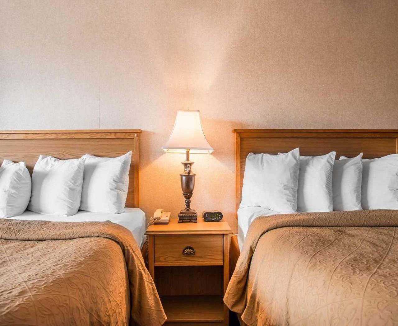 Quality Inn Pittsburgh Airport Oakdale Bagian luar foto